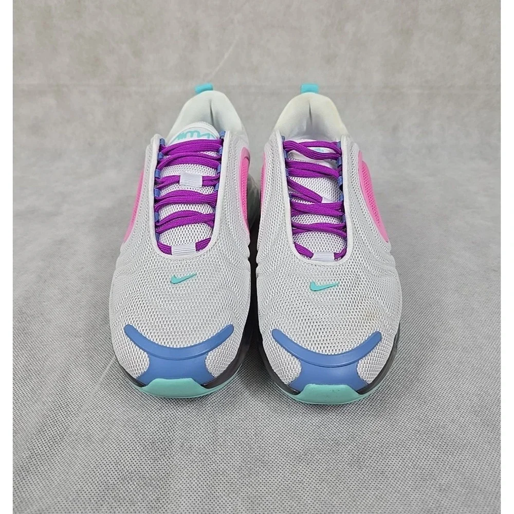NEW Nike Air Max 720 Shoes Womens 8.5 Aqua Powder Pastel White‎ AR9293-102